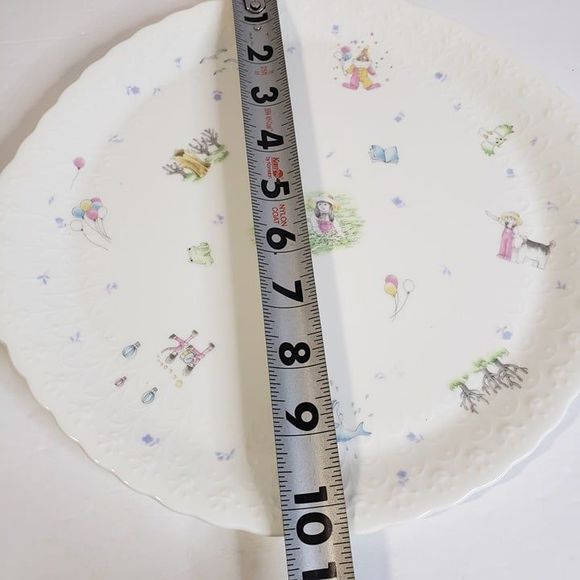Made in Japan Narumi White Embossed Children Serving Plate Dessert Platter - Picture 9 of 11